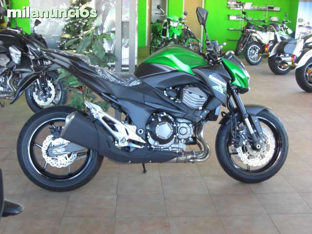 2014 Kawasaki Z800e #9