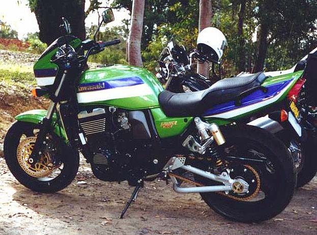 1999 Kawasaki ZRX1100 #8