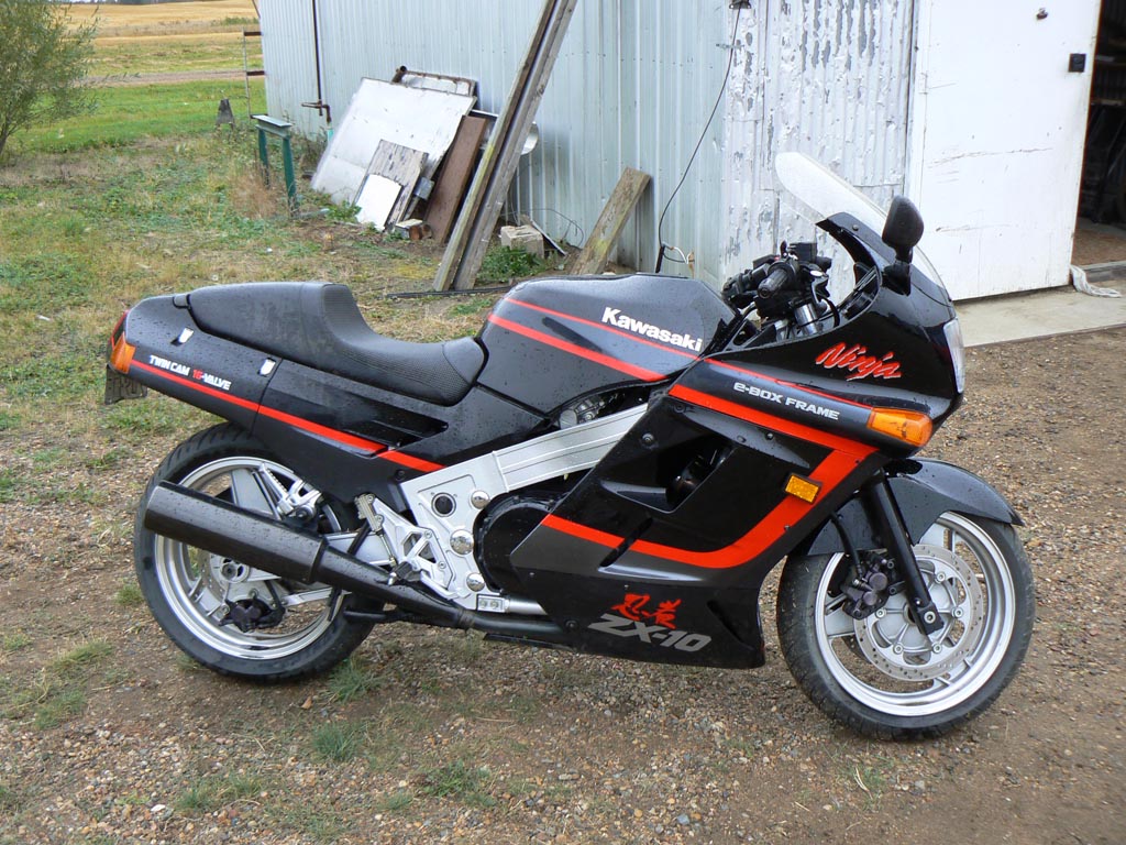 1989 Kawasaki ZX-10 #10