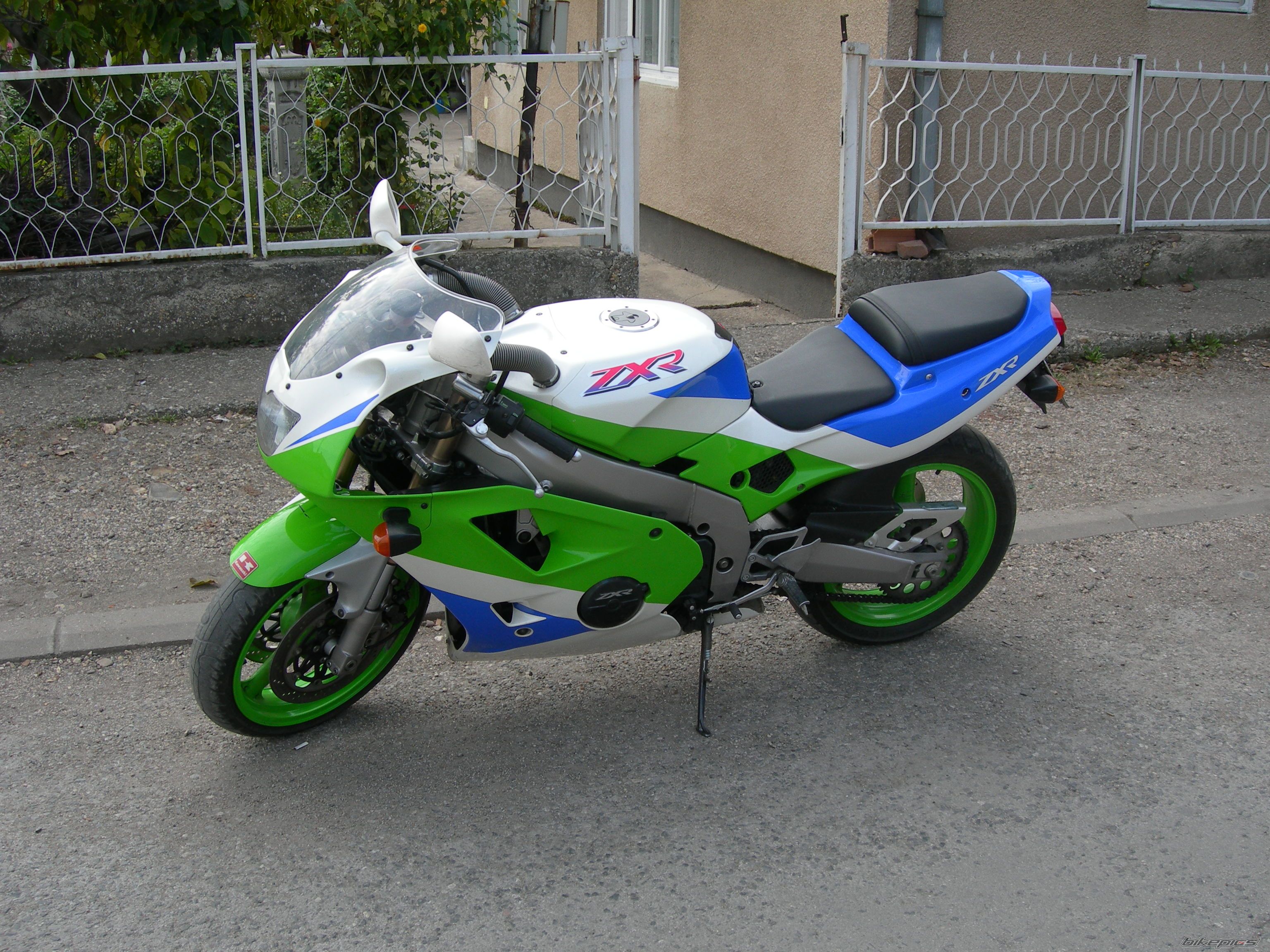 2003 Kawasaki ZXR400 #8