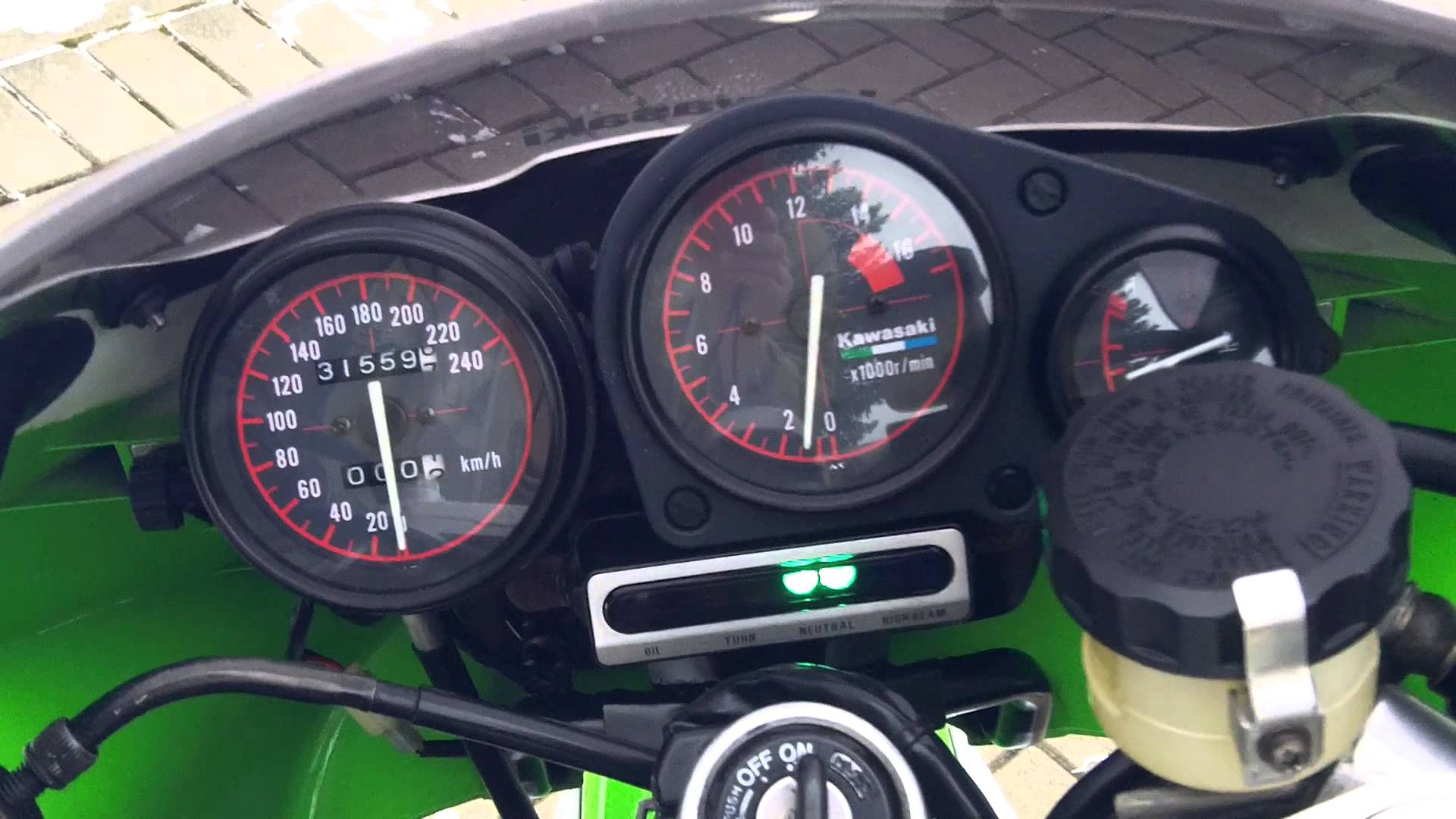 Kawasaki ZXR400 #9