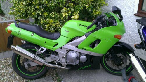 Kawasaki ZZR400 #9