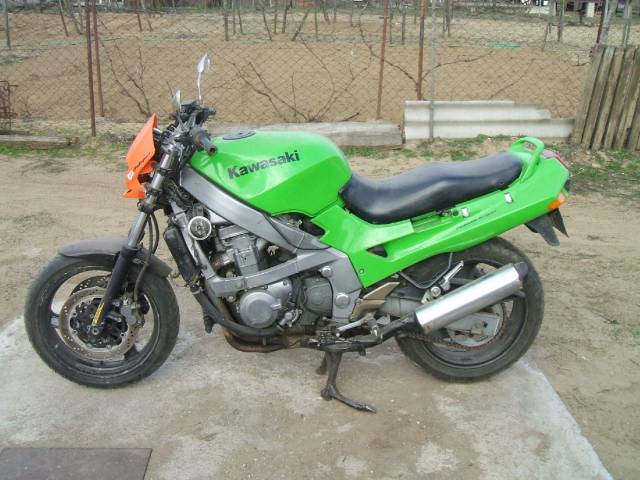Kawasaki ZZR500 #8