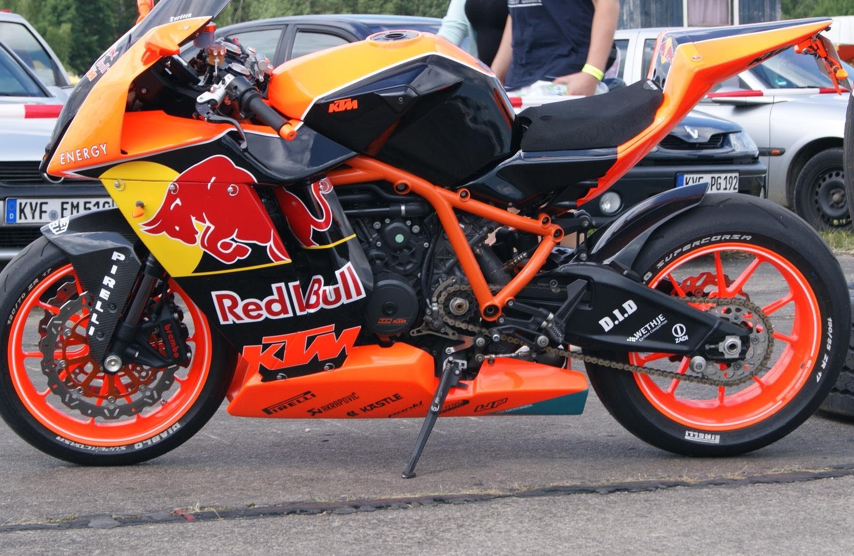 РњРѕС‚РѕС†РёРєР» KTM rc8