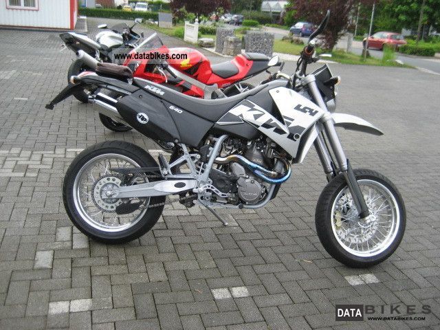 2003 KTM 640 Duke #10