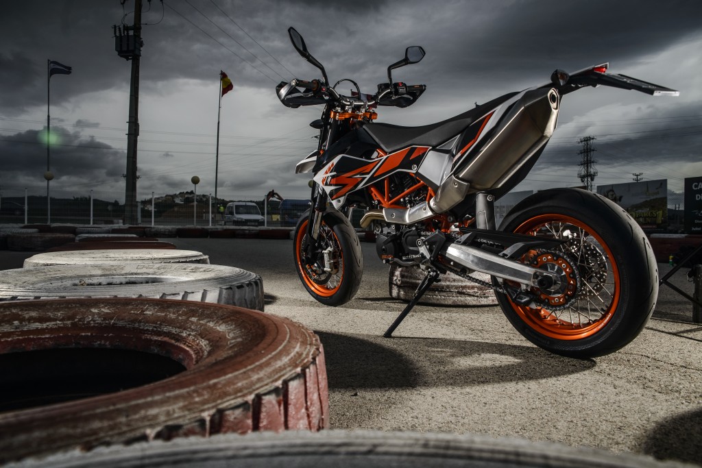 2014 KTM 690 SMC R #9