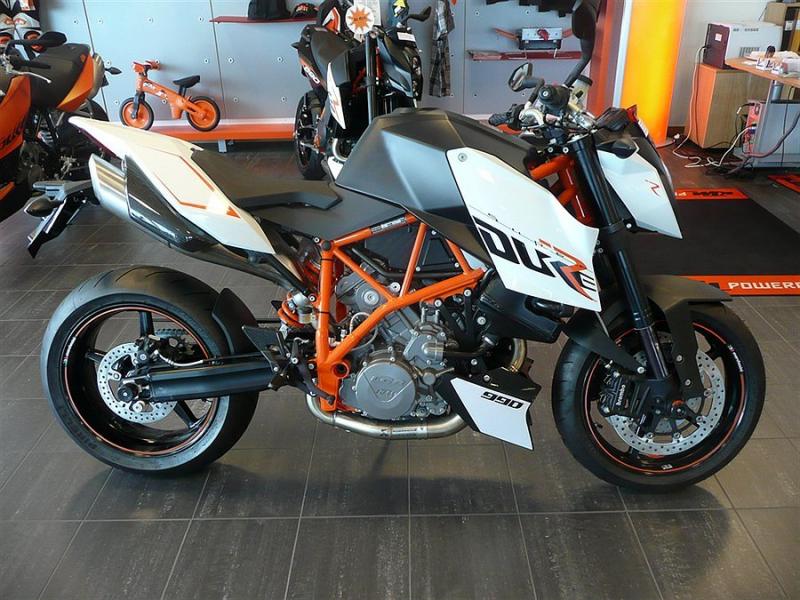 KTM 990 Adventure Шоссейная резина