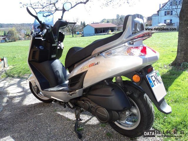 2011 Kymco Yager GT 200i #10