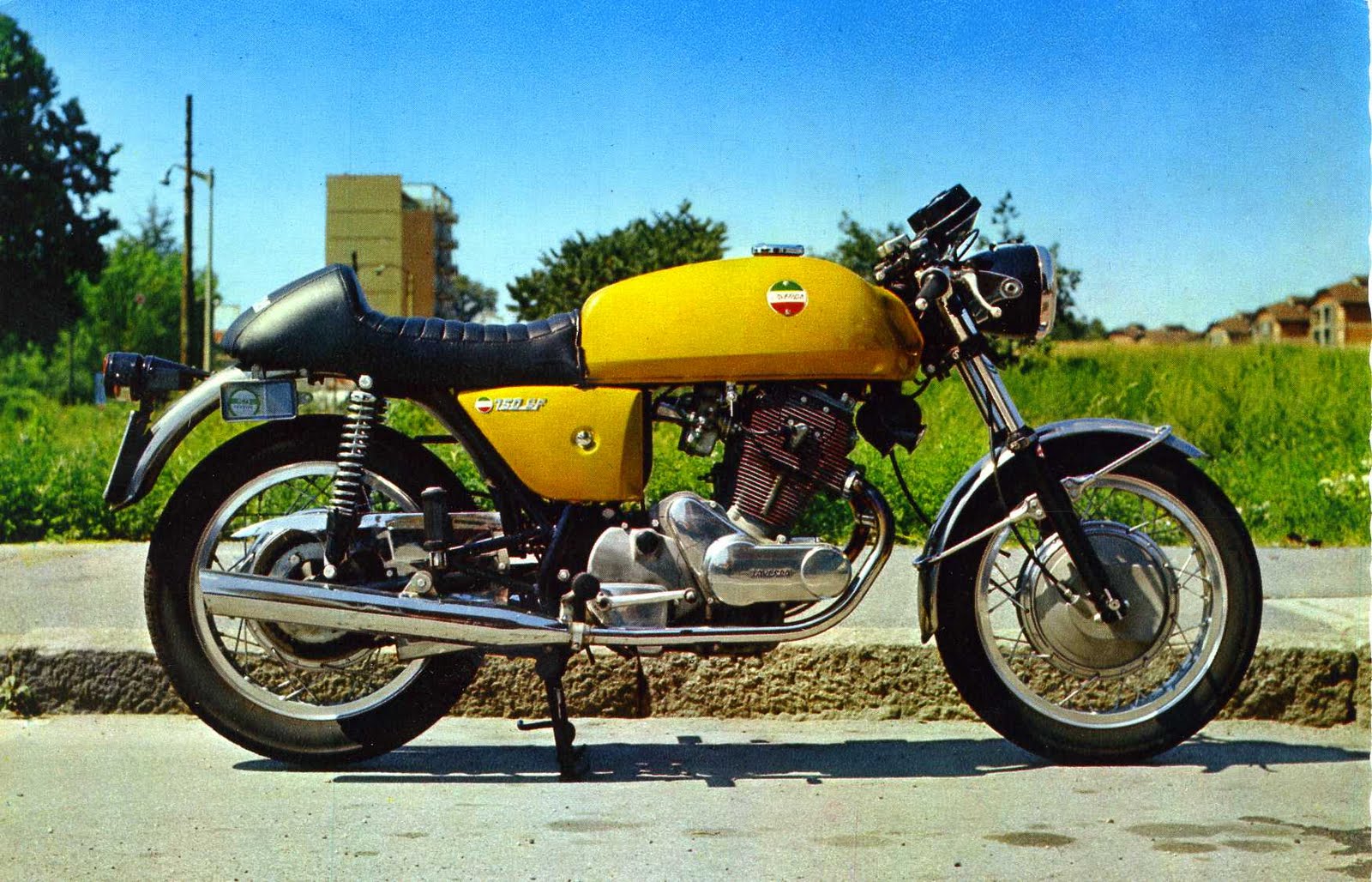 Les 70. Laverda 750 SF. Итальянские мотоциклы 70 х годов. Итальянские мотоциклы 80 90 годов. Laverda, 2014.