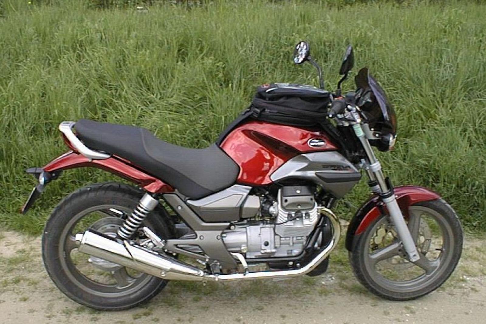 1994 Moto Guzzi 750 Strada #7