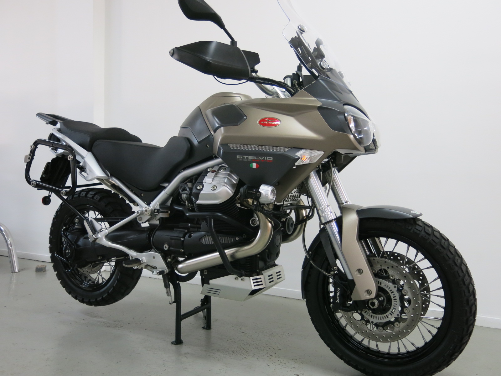 2010 Moto Guzzi Stelvio 1200cc ABS #8