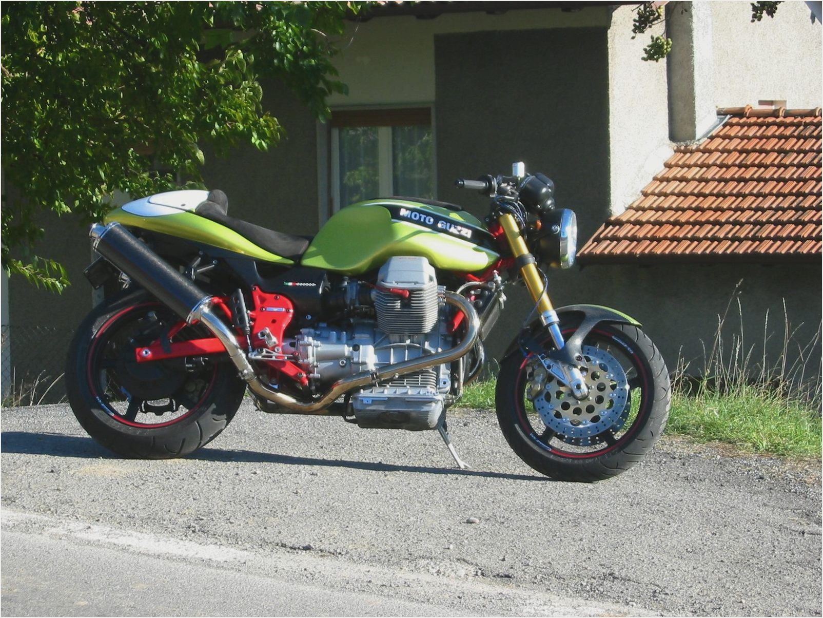 2001 Moto Guzzi V10 Centauro Sport #9