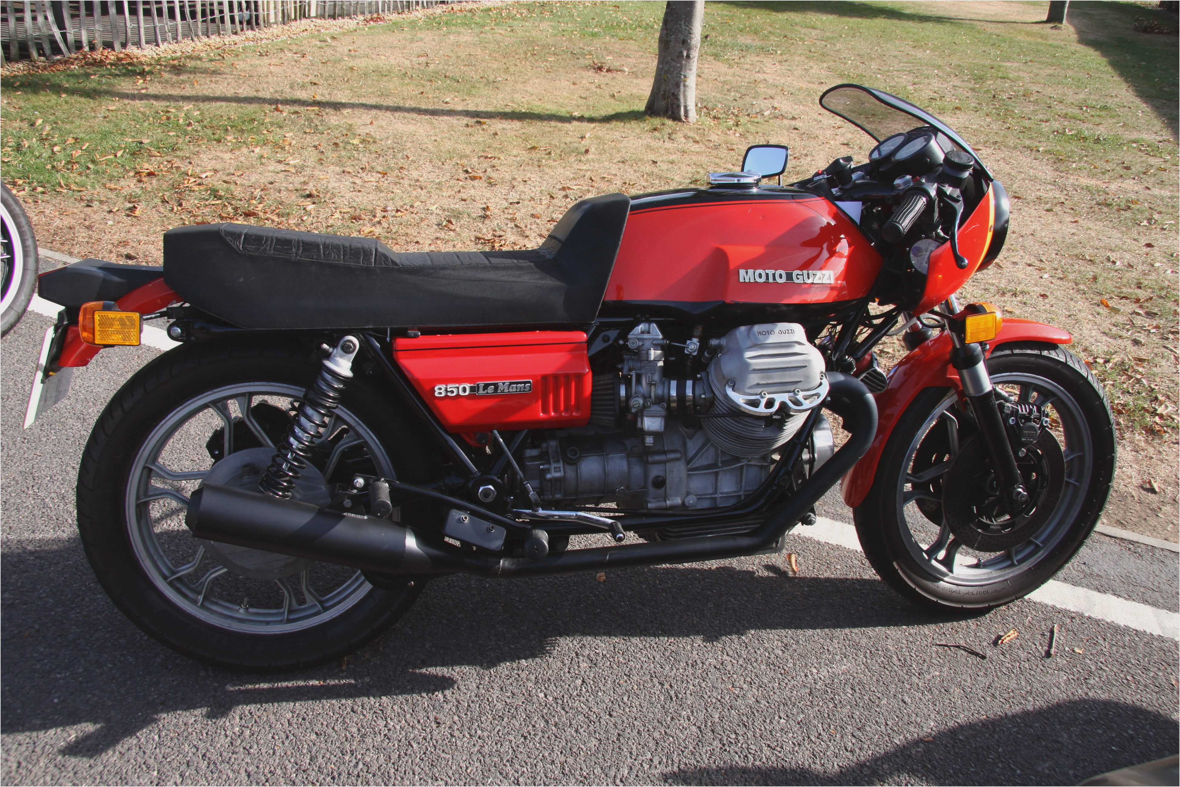 1983 Moto Guzzi V1000 Le Mans III #9