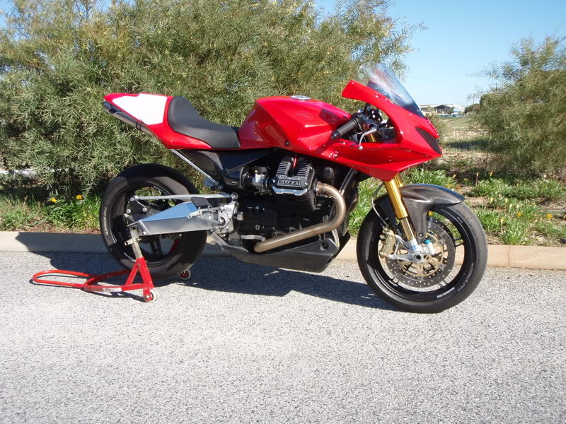 2004 Moto Guzzi V11 Le Mans Nero Corsa #10