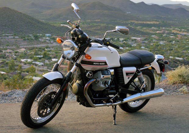 2011 Moto Guzzi V7 Classic #8