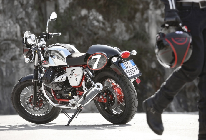 2013 Moto Guzzi V7 Racer #9