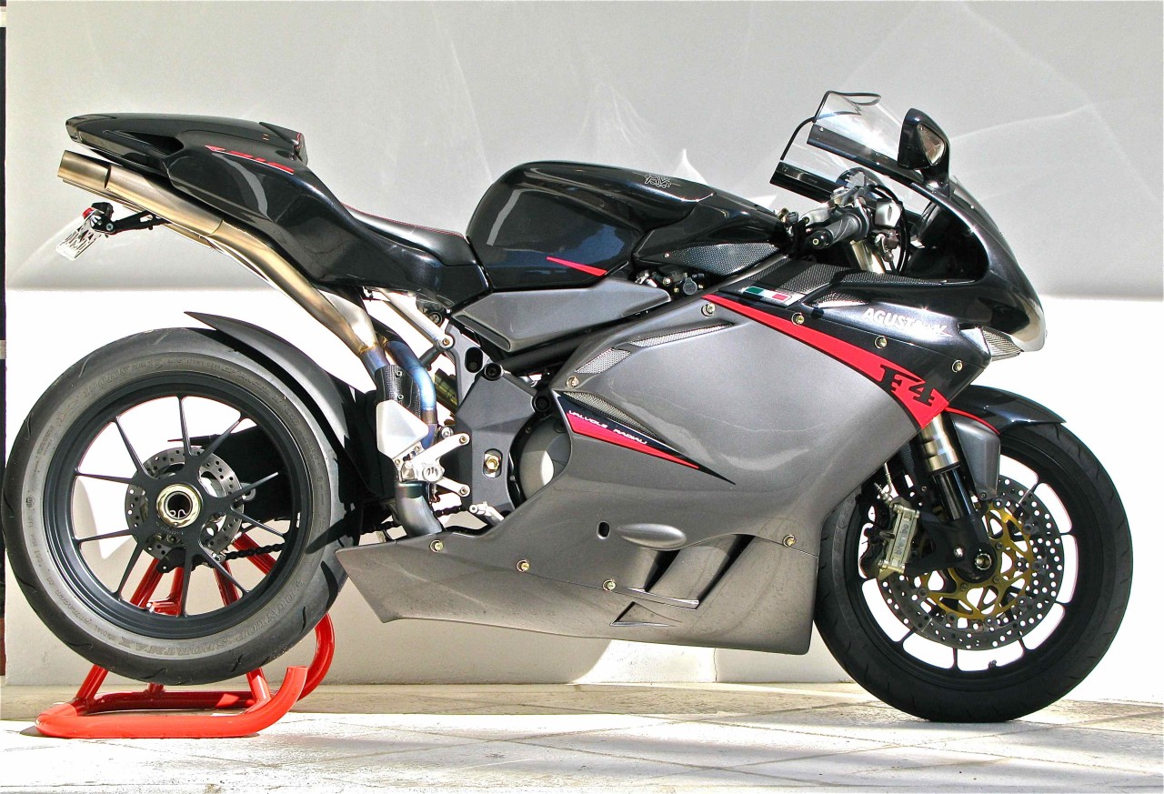 2009 MV Agusta F4 R312 1 plus 1 #8