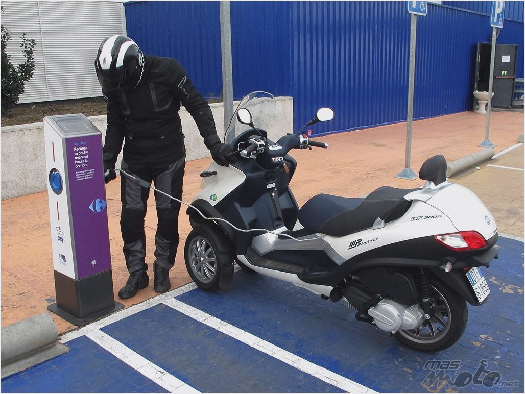 2011 Piaggio MP3 125 Hybrid #8