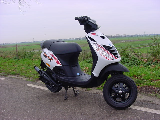 2010 Piaggio Zip 50 #9