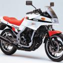 1985 Kawasaki GPZ400 (reduced effect)