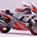 1991 Yamaha FZR 1000 (reduced effect)
