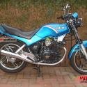 1986 Yamaha XS 400 DOHC (reduced effect)