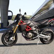 Aprilia Dorsoduro 750 Factory