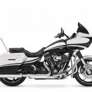 Harley-Davidson 1340 Tour Glide Ultra Classic (reduced effect)