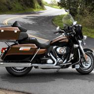 Harley-Davidson CVO Ultra Classic Electra Glide 110th Anniversary