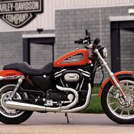 Harley-Davidson XL883R Sportster