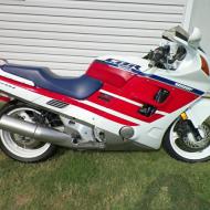 Honda CBR1000F