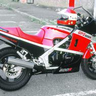 Kawasaki GPZ600R