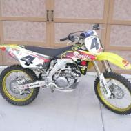 Suzuki RMZ 450 Carmichael Replica