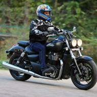 Triumph Thunderbird Storm