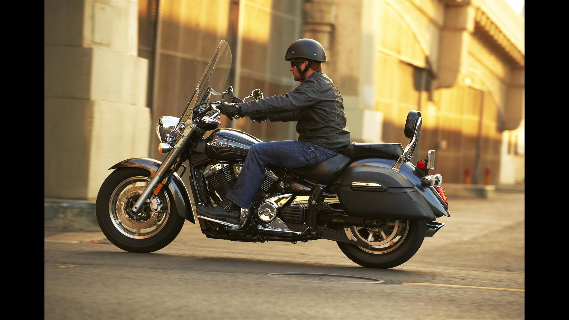 Yamaha v Star 1300 Tourer