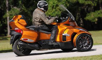 Can-Am Spyder Roadster RT