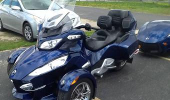 2010 Can-Am Spyder RT Audio #1