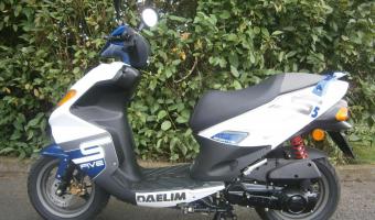 2009 Daelim S-One #1