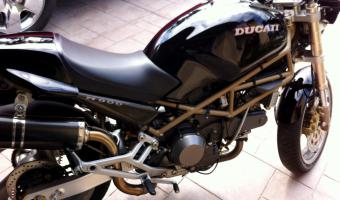 1998 Ducati 900 Monster #1