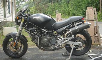 1999 Ducati Monster M750