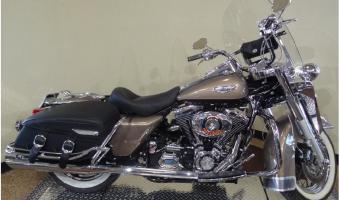 2004 Harley-Davidson FLHRCI Road King Classic #1