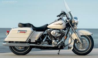 2005 Harley-Davidson FLHRI Road King #1