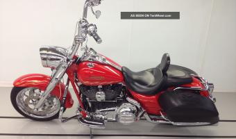 Harley-Davidson FLHRSE Screamin` Eagle Road King