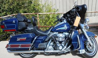 Harley-Davidson FLHTCU Ultra Classic Electra Glide Firefighter