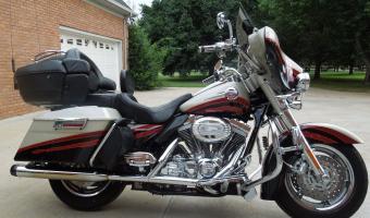 2006 Harley-Davidson FLHTCUSE Screamin Eagle Ultra Classic Electra Glide