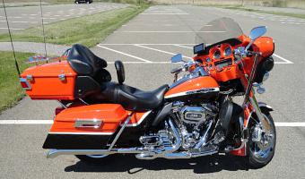 2012 Harley-Davidson FLHTCUSE7 CVO Ultra Classic Electra Glide #1