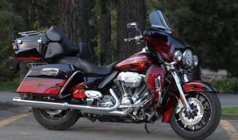 Harley-Davidson FLHTCUSE7 CVO Ultra Classic Electra Glide