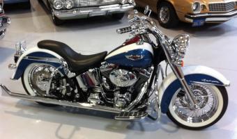 2005 Harley-Davidson FLSTNI Softail Deluxe