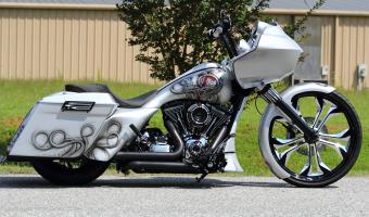 Harley-Davidson FLTRX Road Glide Custom