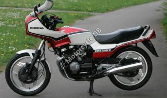 1982 Honda CBX550F2 (reduced effect) #1